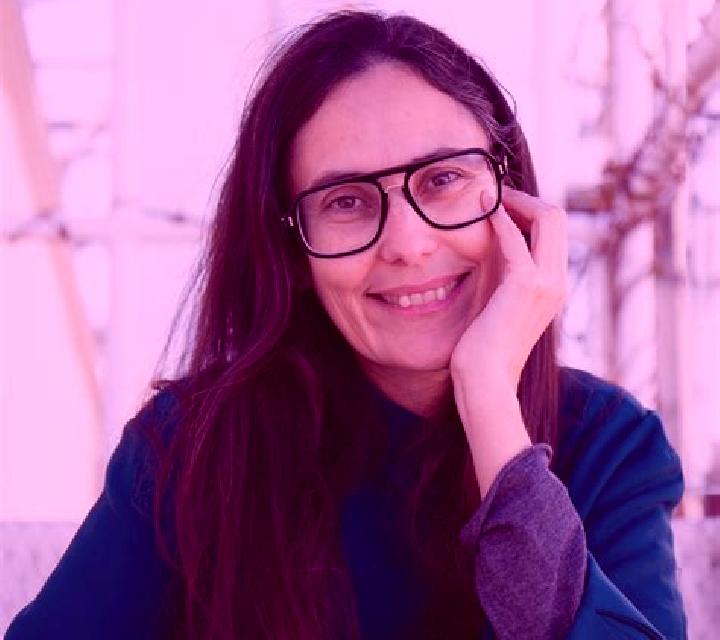 Abril 2 Banon escort