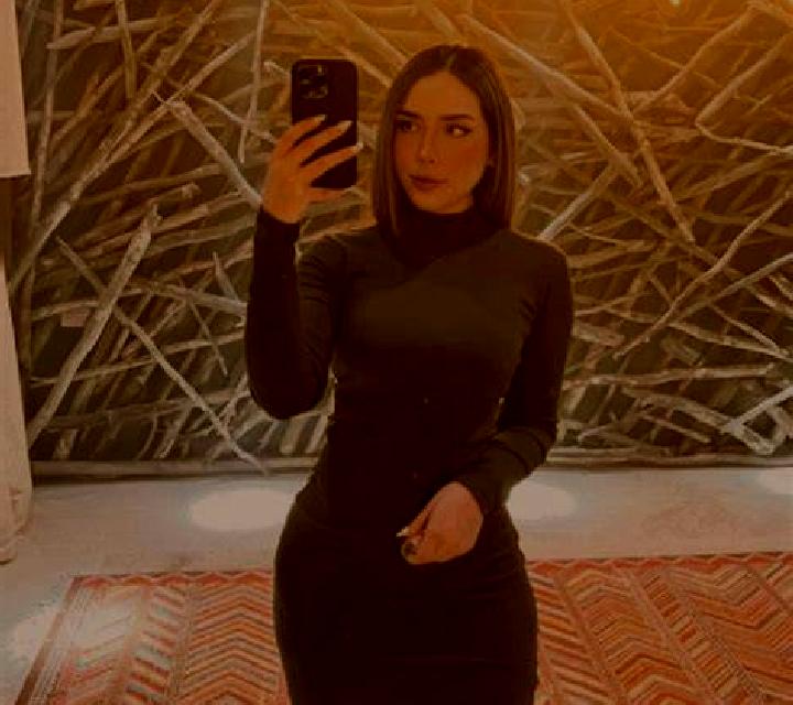 Abril Borau escort