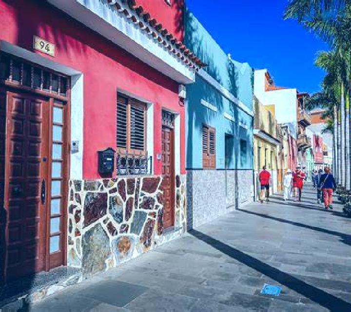 Abril Perales del Puerto escort