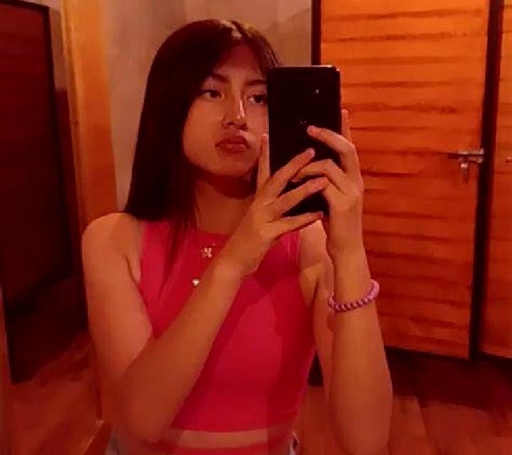 Adriana 2 Espot escort