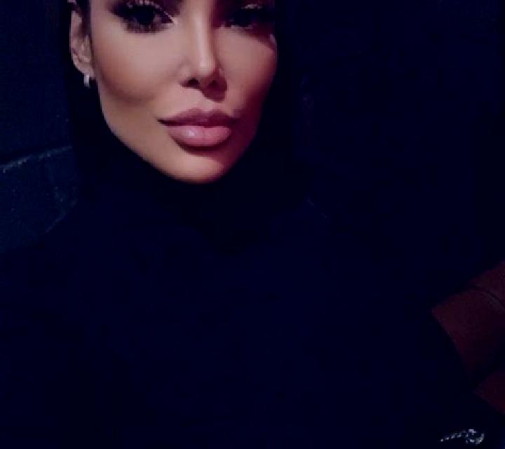 Adriana 3 Yelo escort