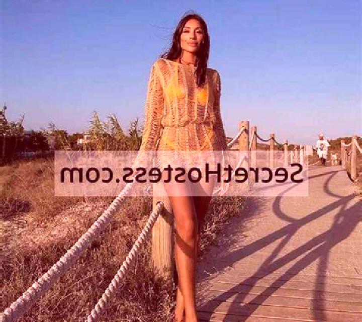 Alba Aldeacentenera escort