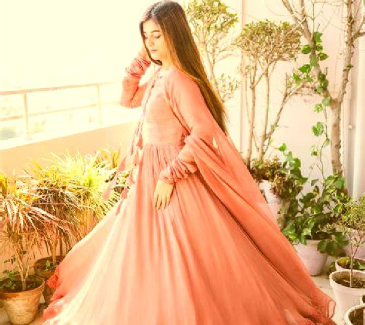 Alejandra Arenzana de Abajo escort
