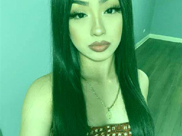 Amanda 2 Yelo escort
