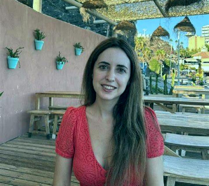 Andrea Hondon de las Nieves escort