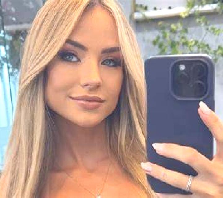 Aurora Cubillo escort