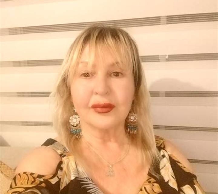 Camila Centenera escort