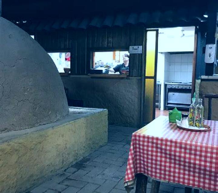 Camila Triollo escort