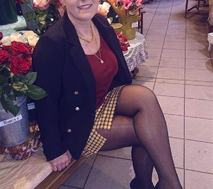 Carla Benizalon escort