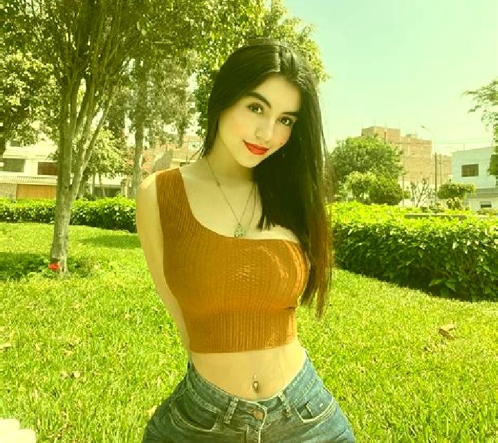 Carla Biescas escort