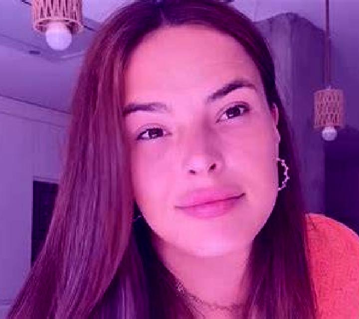 Carla Santanyi escort
