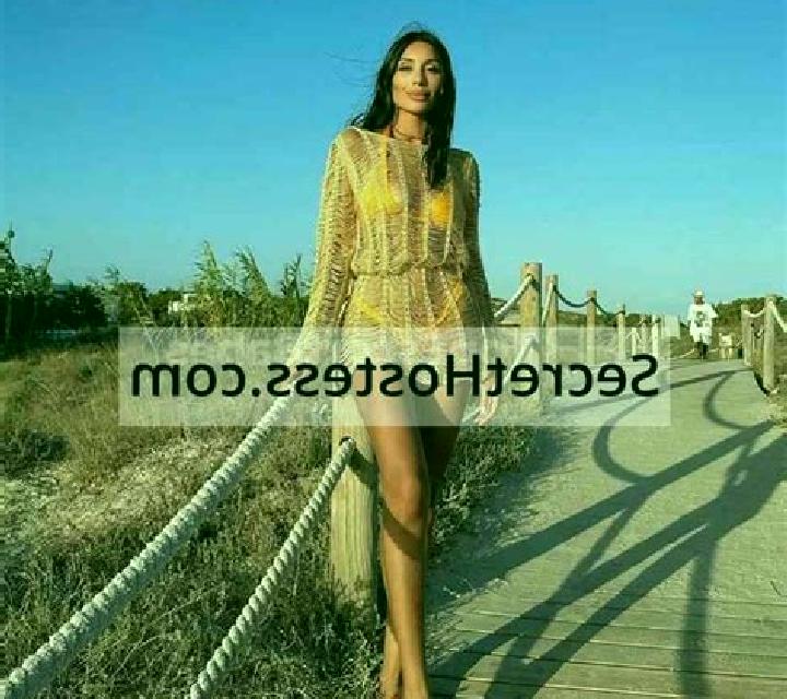 Cayetana Azlor escort