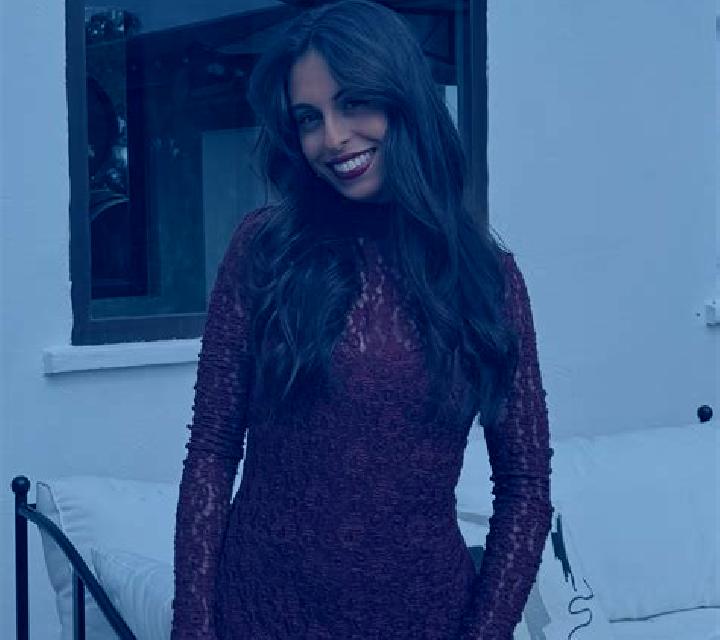 Cecilia Cenizate escort