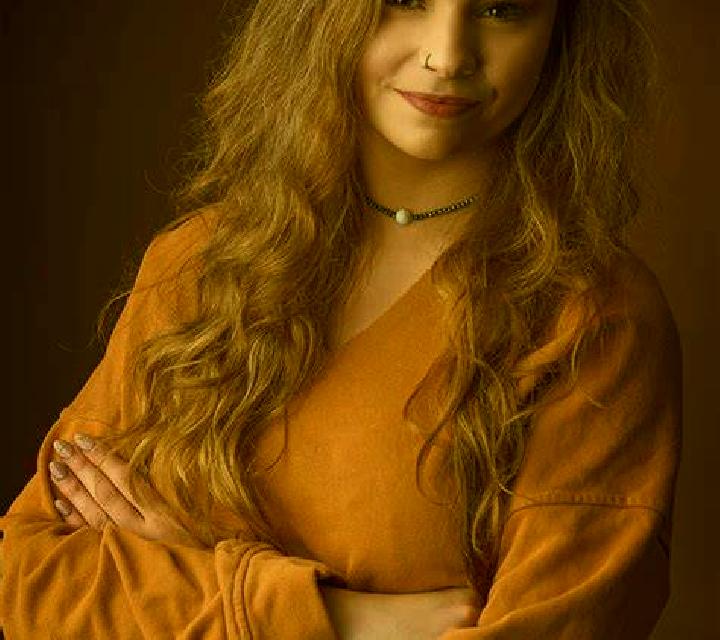 Cecilia Paredes escort
