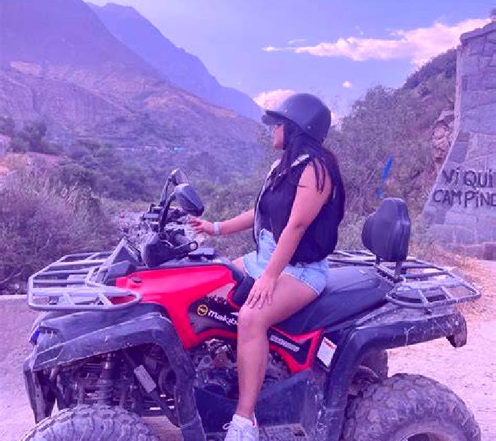 Emilia Allo escort