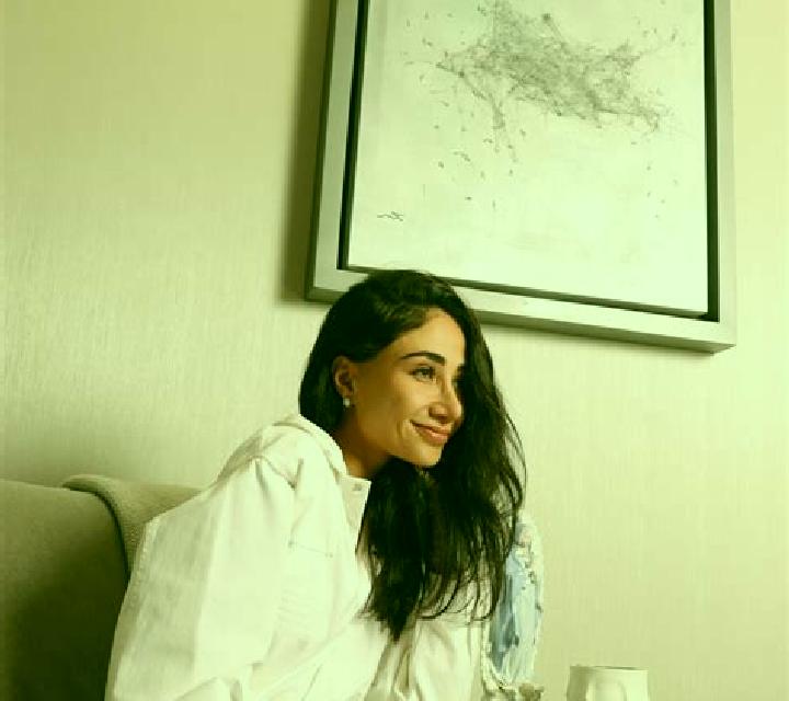 Estrella 3 Lanaja escort