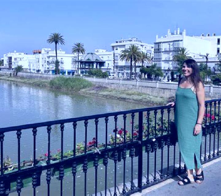 Estrella Villanueva del Arzobispo escort