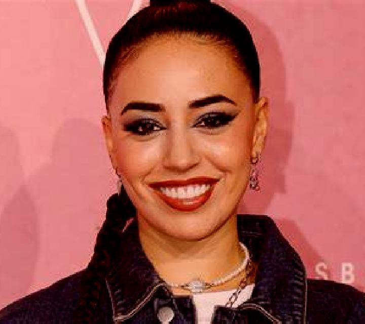 Giulia 2 Llambilles escort