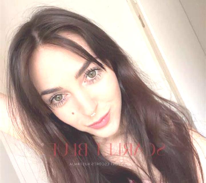 Giulia 3 Altsasu escort