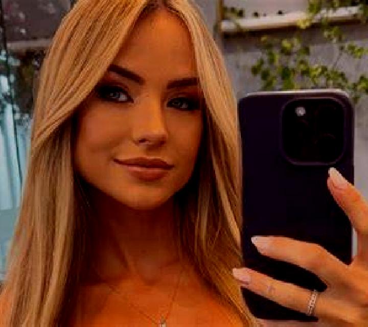 Giulia 3 Fuensalida escort