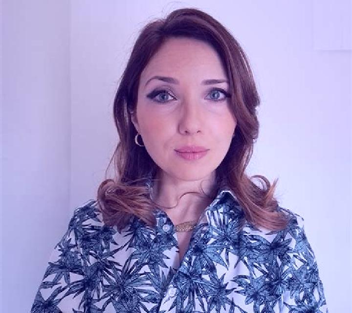 Giulia 3 Museros escort