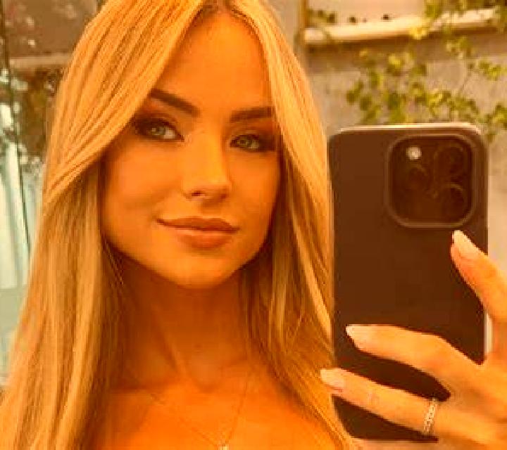 Giulia La Pobla de Claramunt escort