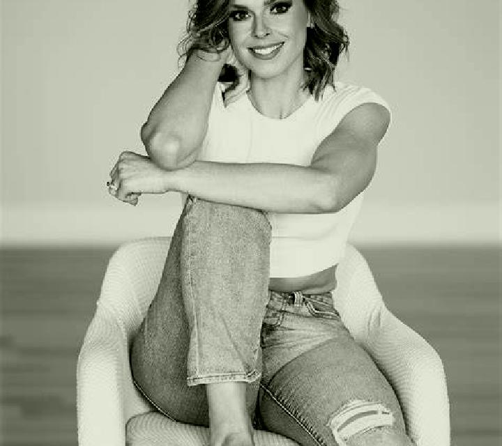 Giulia Mirasierra escort