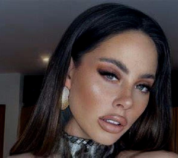 Jade 2 Dumbria escort