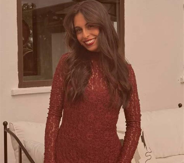 Jade Vozmediano escort