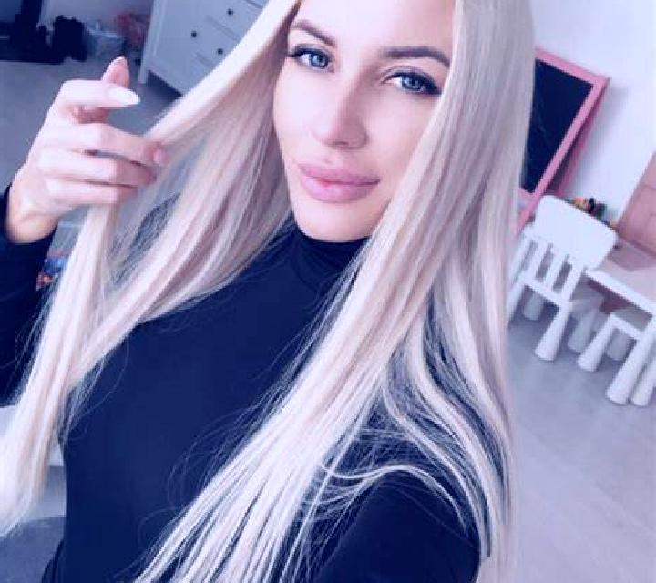 Julia 2 Fondon escort