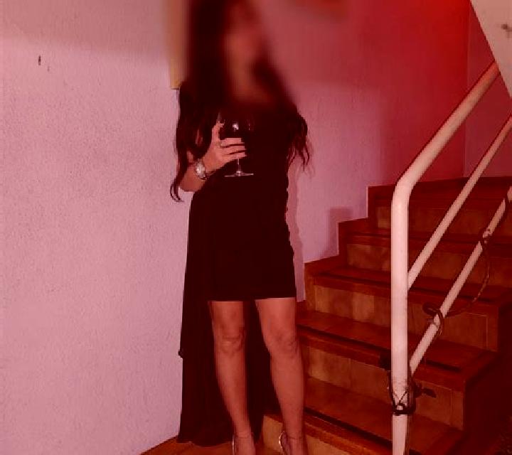 Julia 2 Sedavi escort