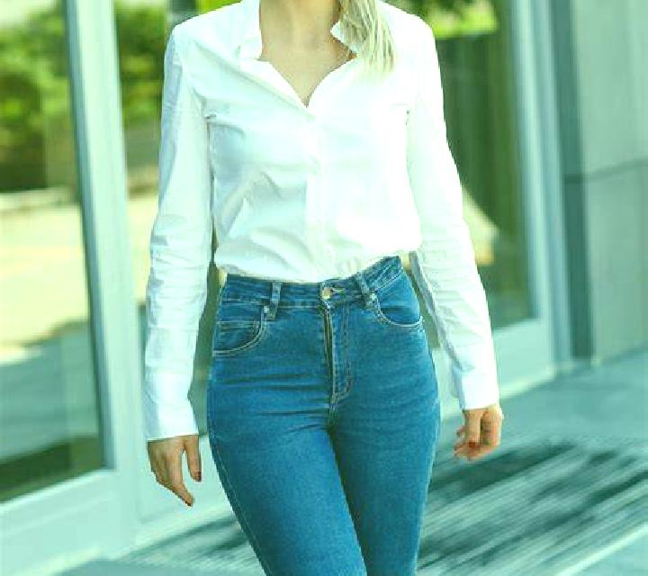 Julia 3 Ane escort