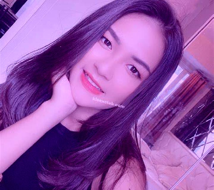 Julia Hispanoamerica escort