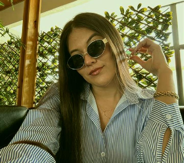 Katia Cifuentes escort