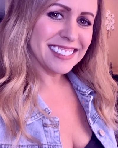 Laia 2 Valderrobres escort