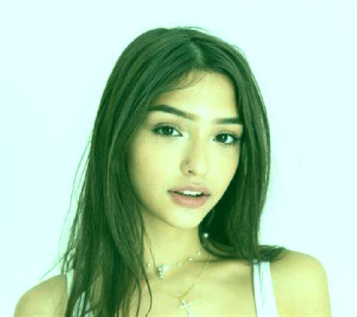 Lola 3 Obejo escort