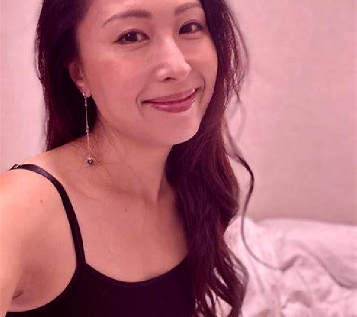 Lola Asin escort