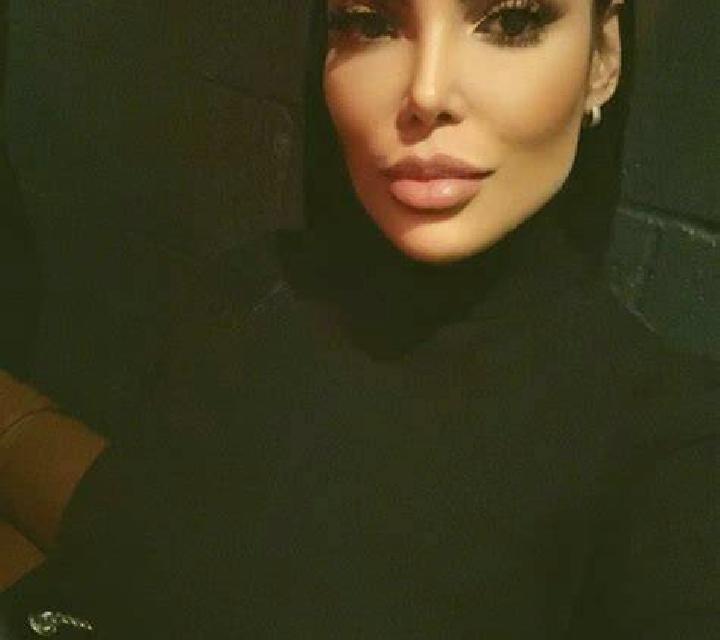 Lola Burlata escort