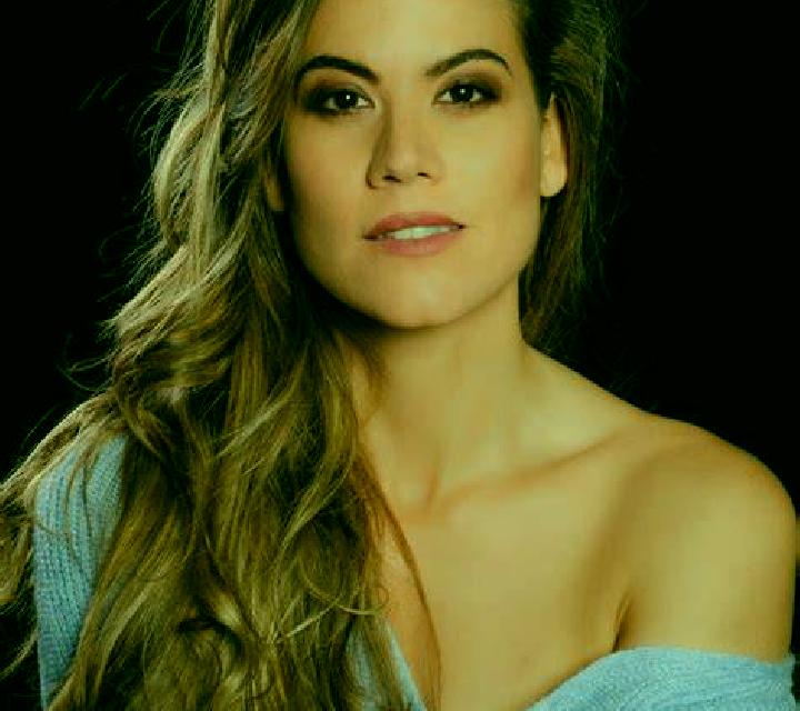 Lucía Aldearrubia escort