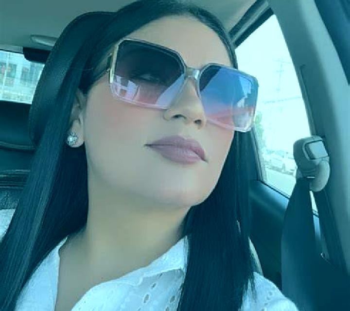Luna 2 Cala de Portinatx escort