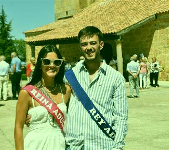Luna 2 Caparroso escort