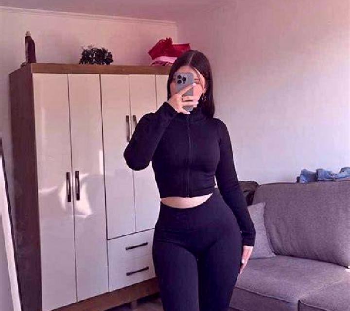 Luna Ituren escort