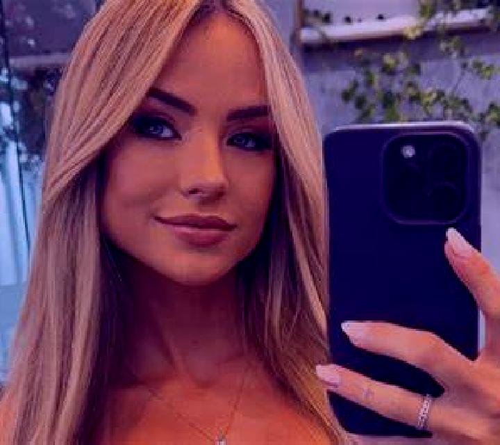 Manuela 2 Carballo escort