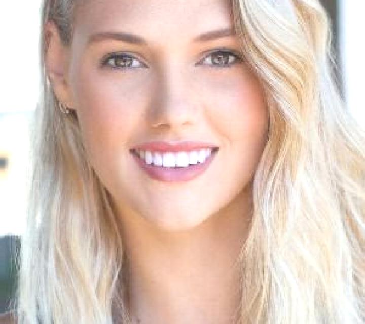 Manuela Salmeron escort