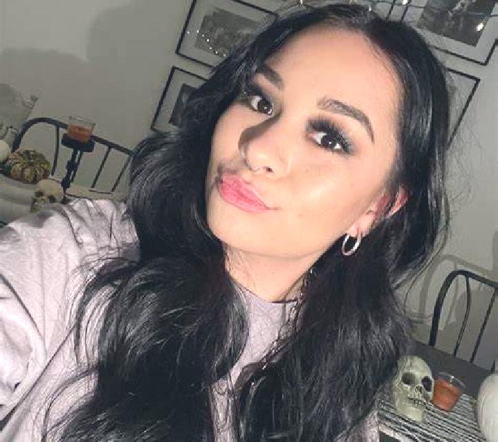 Mariana Cabra del Santo Cristo escort
