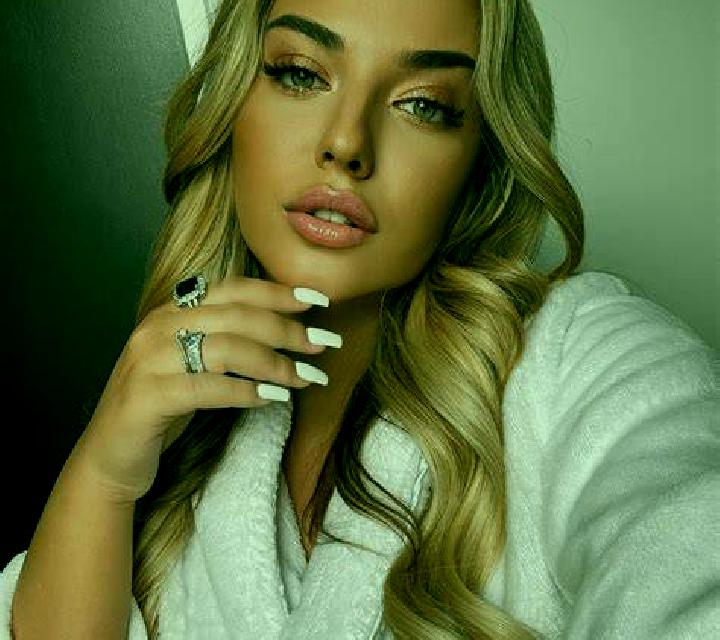 Martina 3 Jarafuel escort
