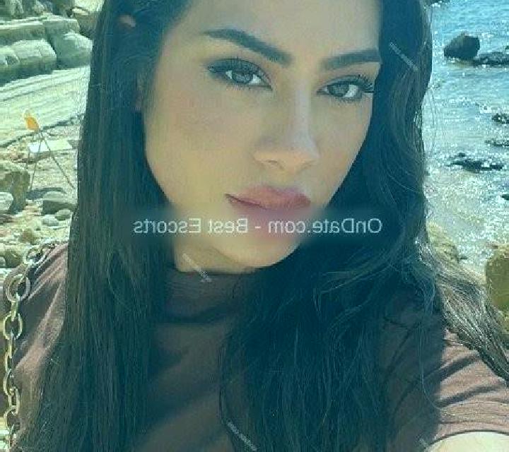 Martina 3 Moratinos escort