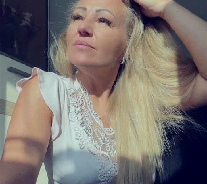Martina 3 Soo escort