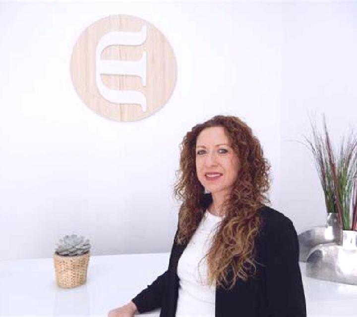 Miriam Cabanes de Esgueva escort