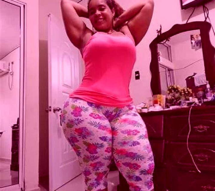 Nadia 2 Cuellar escort
